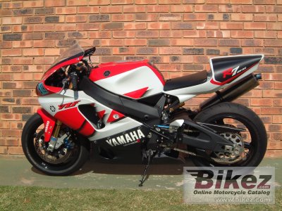 2000 Yamaha YZF-R7 photo